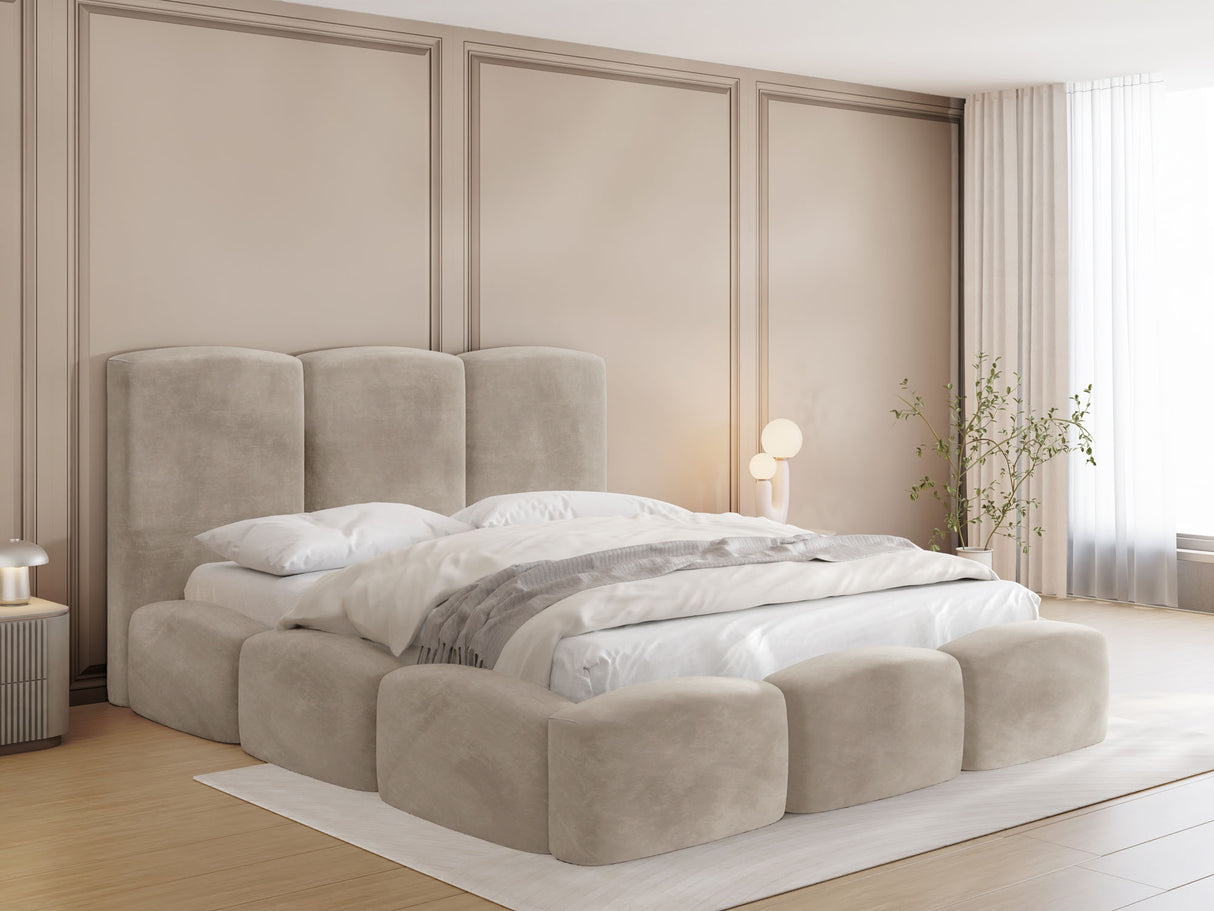 4d716c67b8ebcb306c1f01a7724ad1beb2344a62_Royal_Velvet_87_170a