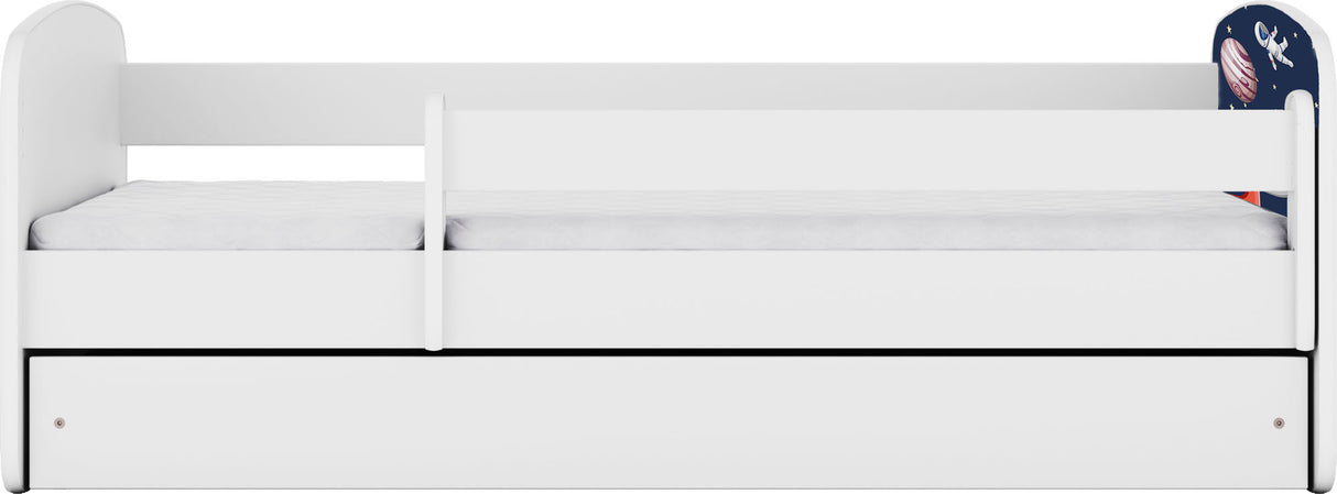 c8012accaba784fc3635da5ecca2c8b9024616de___o__z__ko_Babydreams_KOSMOS_bia__e_bok